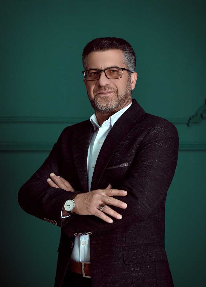 آقای محمودرضا محمودی
